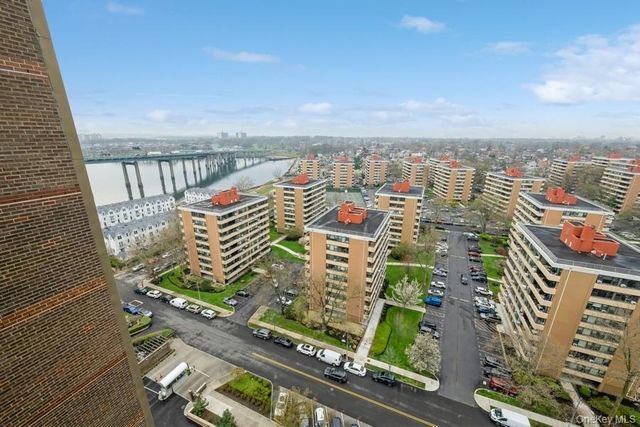 166-25 Powells Cove Boulevard 18G, Beechhurst, NY 11357