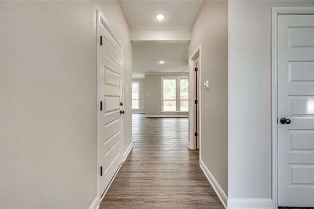 8243 Heritage Glen Drive, Red Oak, TX 75154