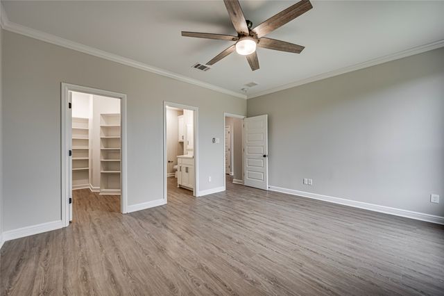 8243 Heritage Glen Drive, Red Oak, TX 75154