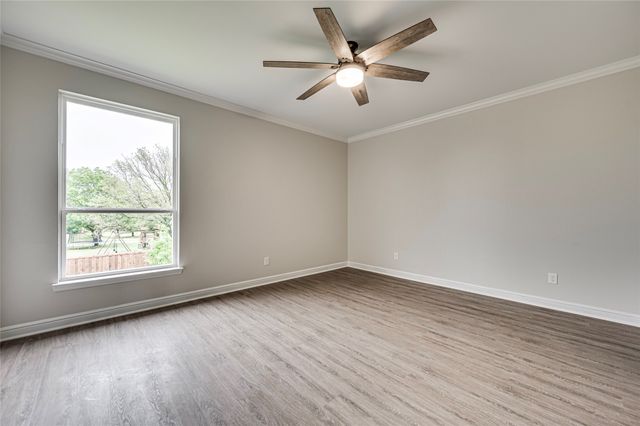 8243 Heritage Glen Drive, Red Oak, TX 75154