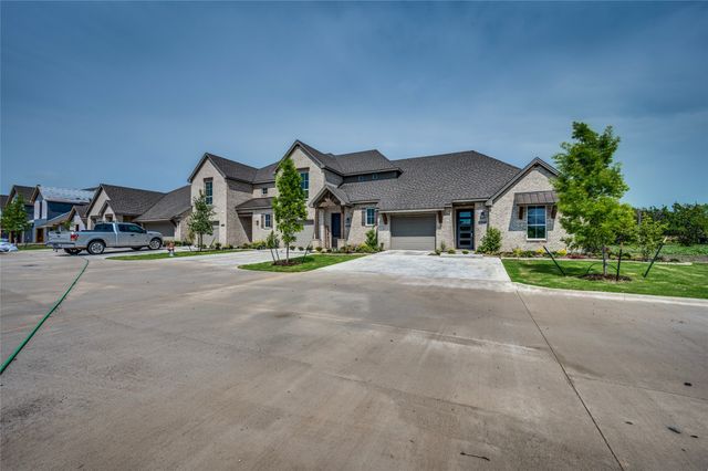 8243 Heritage Glen Drive, Red Oak, TX 75154