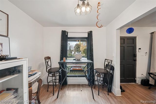 966 E Greendale, Highland Park, MI 48203