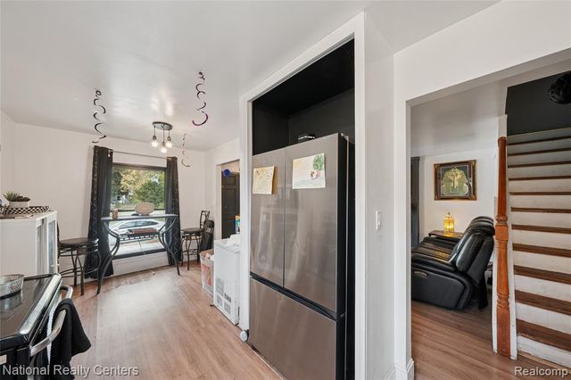 966 E Greendale, Highland Park, MI 48203