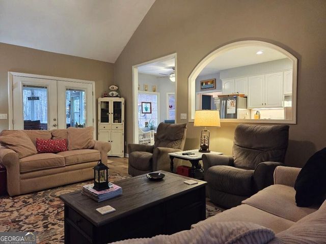 324 Grantham Drive, Cataula, GA 31804