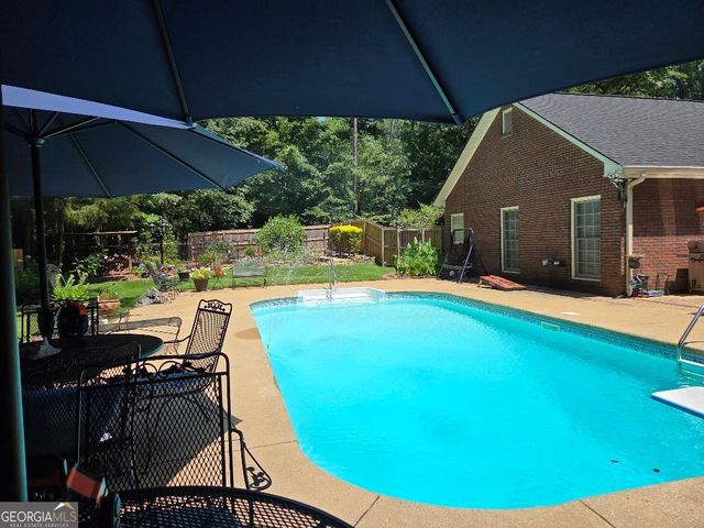 324 Grantham Drive, Cataula, GA 31804