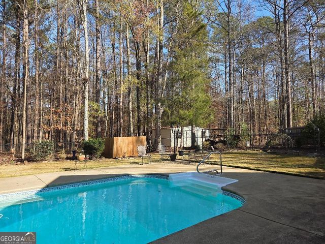 324 Grantham Drive, Cataula, GA 31804