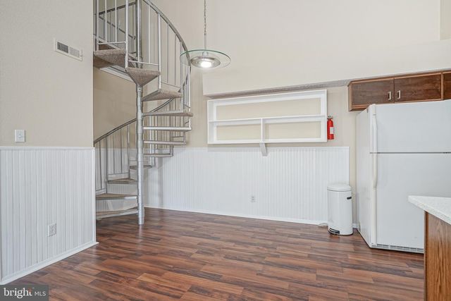 1184 TRISTRAM CIR, Mantua, NJ 08051