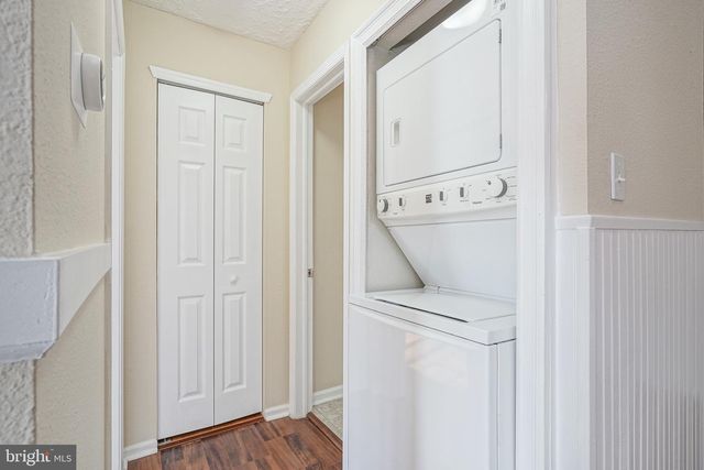 1184 TRISTRAM CIR, Mantua, NJ 08051