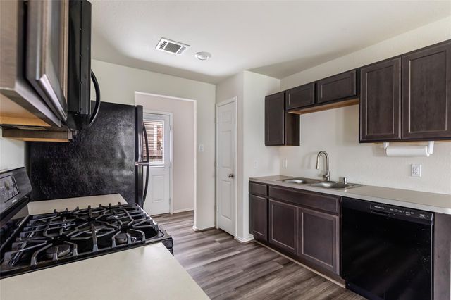 5858 Rosehill Forest Lane, Porter, TX 77365
