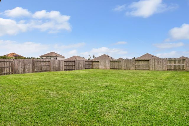 5858 Rosehill Forest Lane, Porter, TX 77365