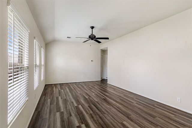 5858 Rosehill Forest Lane, Porter, TX 77365