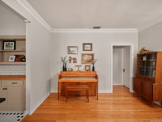 531 Donaldson Avenue, San Antonio, TX 78201