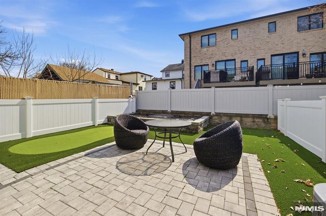 256A 7th Street, Palisades Park, NJ 07650