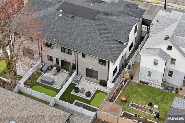 256A 7th Street, Palisades Park, NJ 07650