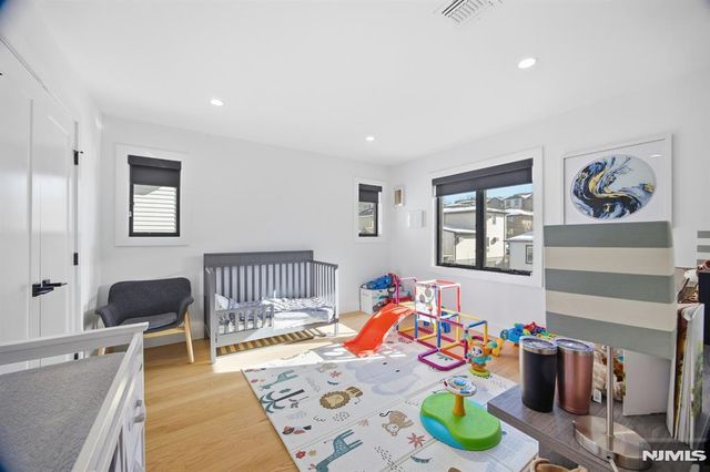256A 7th Street, Palisades Park, NJ 07650