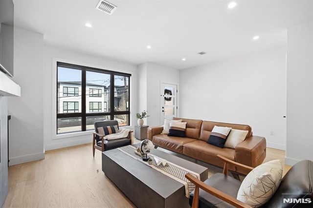 256A 7th Street, Palisades Park, NJ 07650