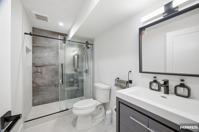 256A 7th Street, Palisades Park, NJ 07650
