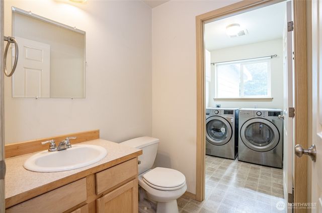 5380 SW Windy Song Way, Port Orchard, WA 98367