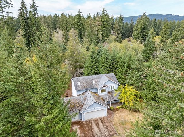 5380 SW Windy Song Way, Port Orchard, WA 98367