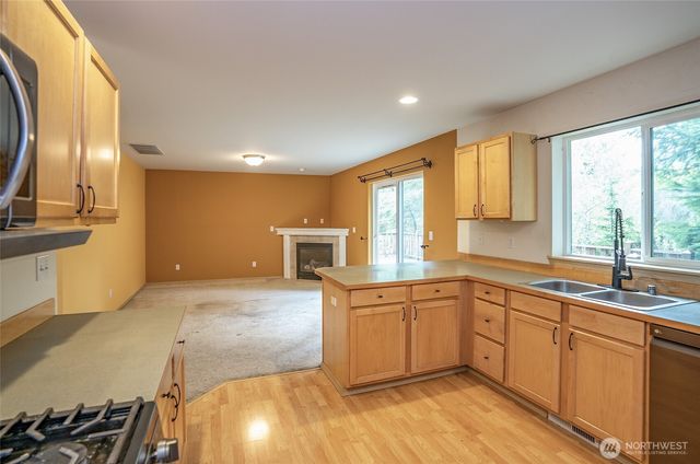 5380 SW Windy Song Way, Port Orchard, WA 98367