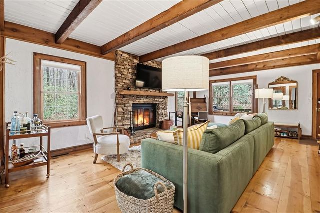 110 Sleeping Fawn Knoll, Big Canoe, GA 30143