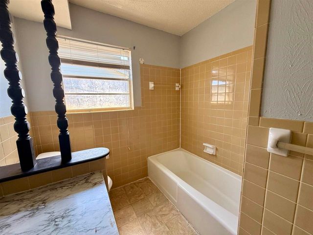 6948 SW Forest Ave, Lawton, OK 73505