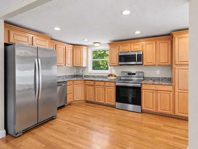 117 Marks St, Rockland, MA 02370