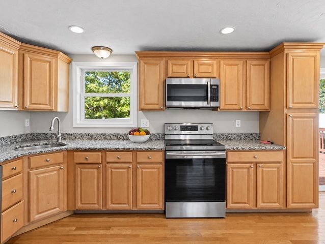 117 Marks St, Rockland, MA 02370