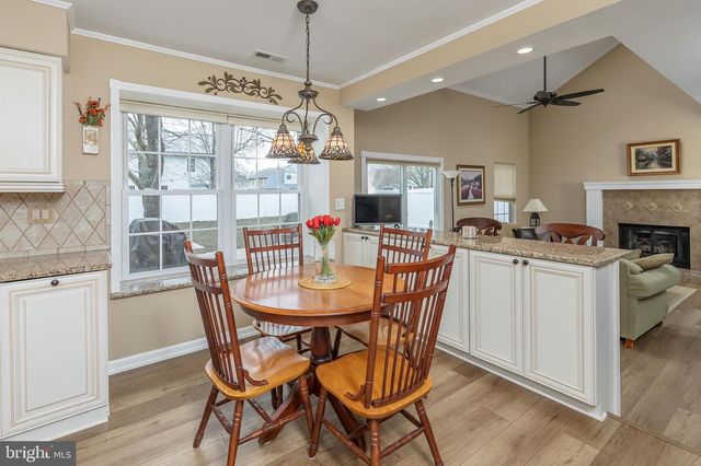15 STAG RUN, Sewell, NJ 08080