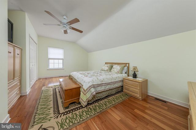 15 STAG RUN, Sewell, NJ 08080