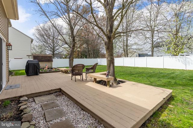 15 STAG RUN, Sewell, NJ 08080