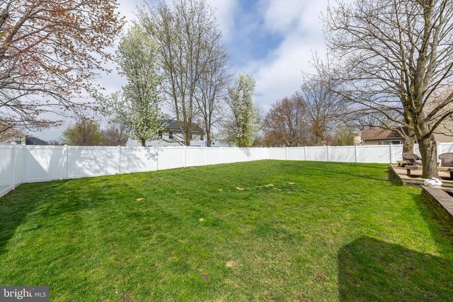 15 STAG RUN, Sewell, NJ 08080