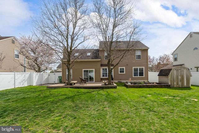 15 STAG RUN, Sewell, NJ 08080
