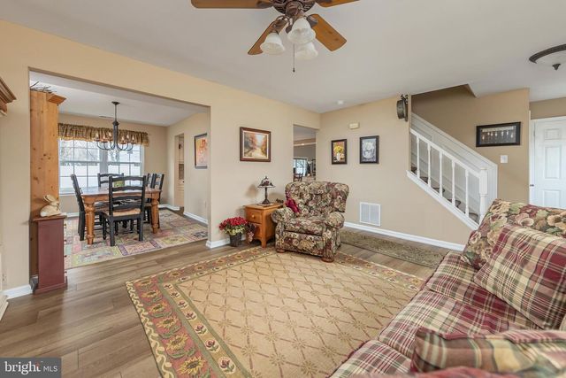 15 STAG RUN, Sewell, NJ 08080