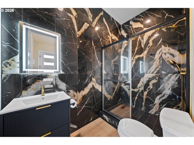 120 VICTORIA Cir, Kalama, WA 98625