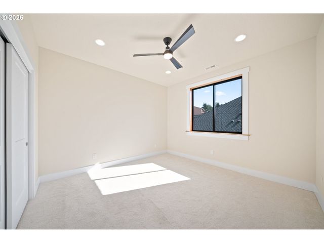 120 VICTORIA Cir, Kalama, WA 98625