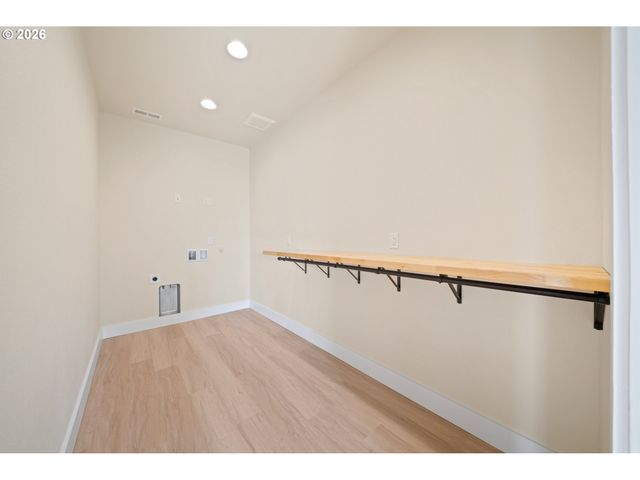 120 VICTORIA Cir, Kalama, WA 98625