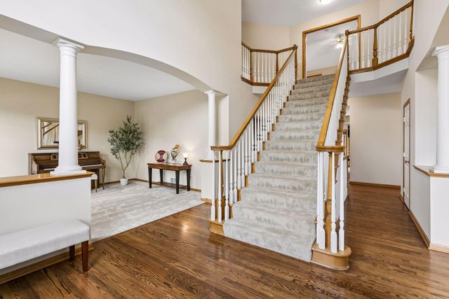 3865 N Ridge Drive, Eagan, MN 55123