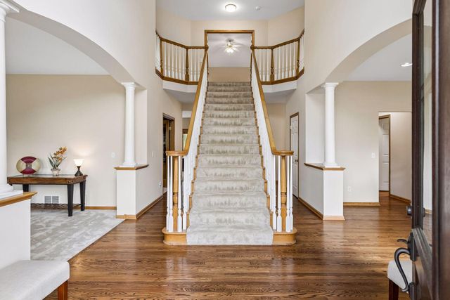 3865 N Ridge Drive, Eagan, MN 55123
