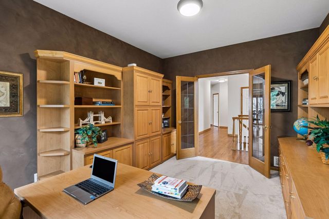 3865 N Ridge Drive, Eagan, MN 55123