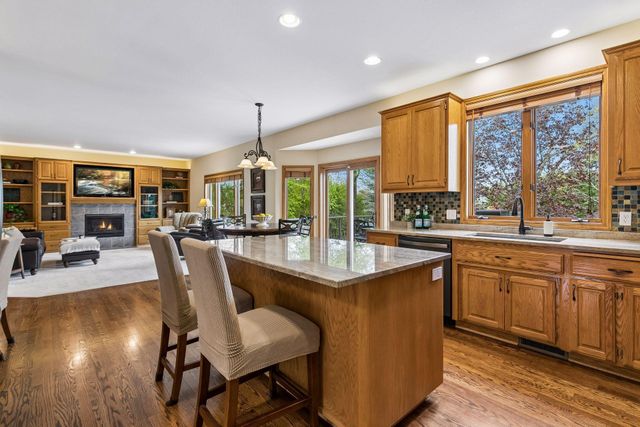 3865 N Ridge Drive, Eagan, MN 55123
