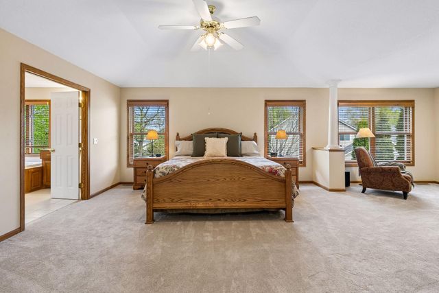 3865 N Ridge Drive, Eagan, MN 55123