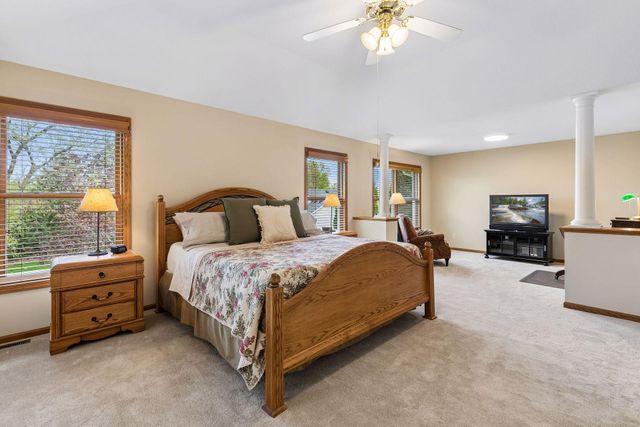 3865 N Ridge Drive, Eagan, MN 55123