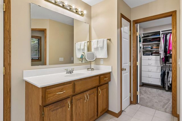 3865 N Ridge Drive, Eagan, MN 55123