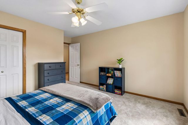 3865 N Ridge Drive, Eagan, MN 55123
