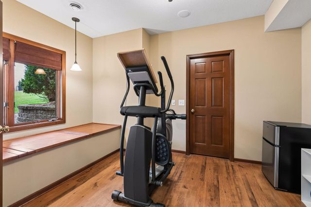 3865 N Ridge Drive, Eagan, MN 55123