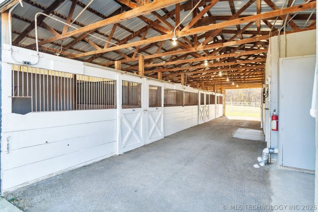 16881 S 4220 Road, Claremore, OK 74017