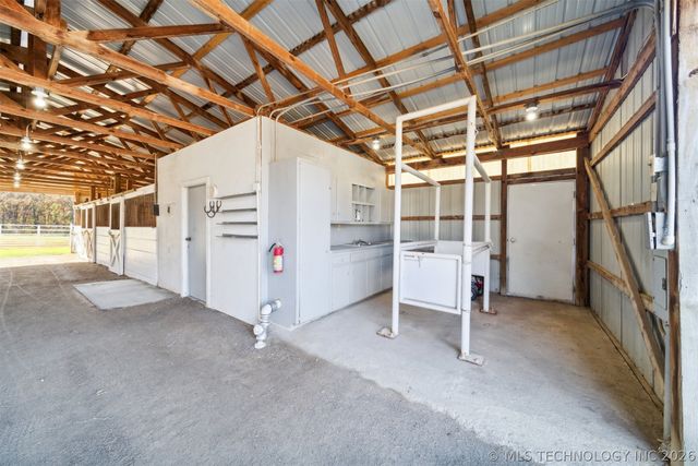 16881 S 4220 Road, Claremore, OK 74017