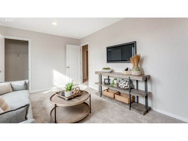 9456 Se 162nd Ave, Happy Valley, OR 97086