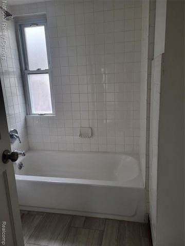 29780 Lorraine Avenue, Warren, MI 48093